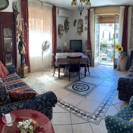Casa Antica Savoia Apartment Таормина Екстериор снимка